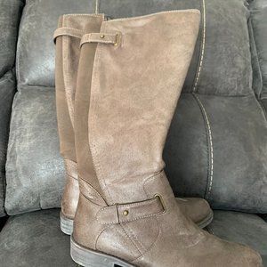 Women's knee high boots